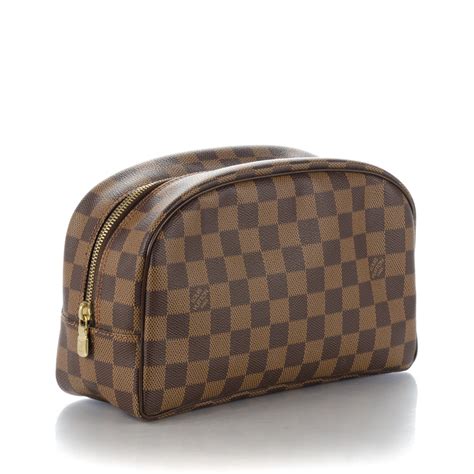 louis vuitton mens leather toiletry bag|louis vuitton damier bum bag.